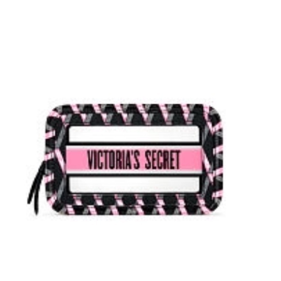 Victoria's Secret Handbags - NIP VS DIAMOND LOGO BEAUTY CUBE